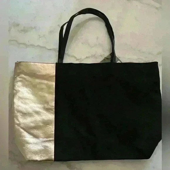 Authentic Calvin Klein Black Gold Lined Canvas Tote Limited edition NWT. - Picture 2 of 5